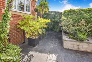 Photo 27- click for photo gallery